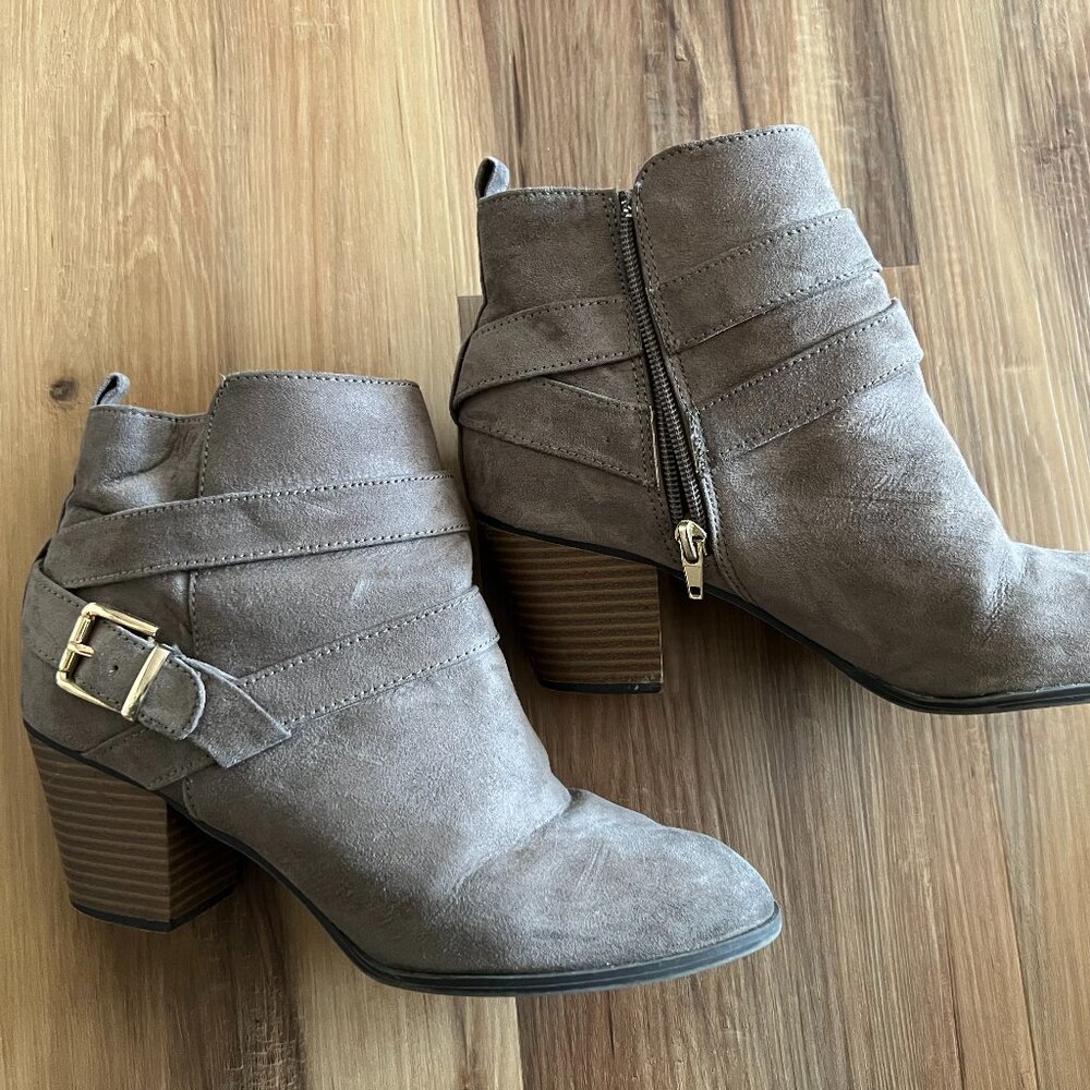 Express Women's Taupe Ankle Bootie
